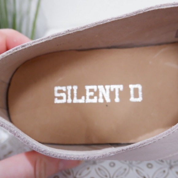 SILENT D ANTHROPOLOGIE LEATHER HUBERT SNEAKERS ✨ LIKE NEW - Picture 4 of 8